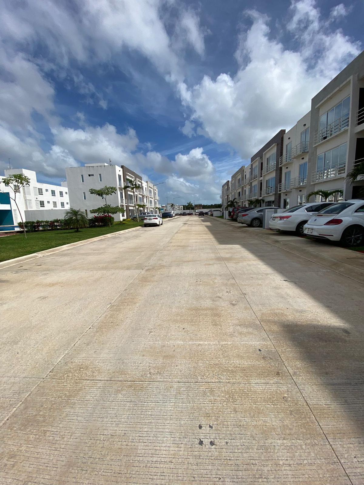 Departamento en Venta en Fraccionamiento Izamal Sur Cancún – 3 Recámaras Planta Baja