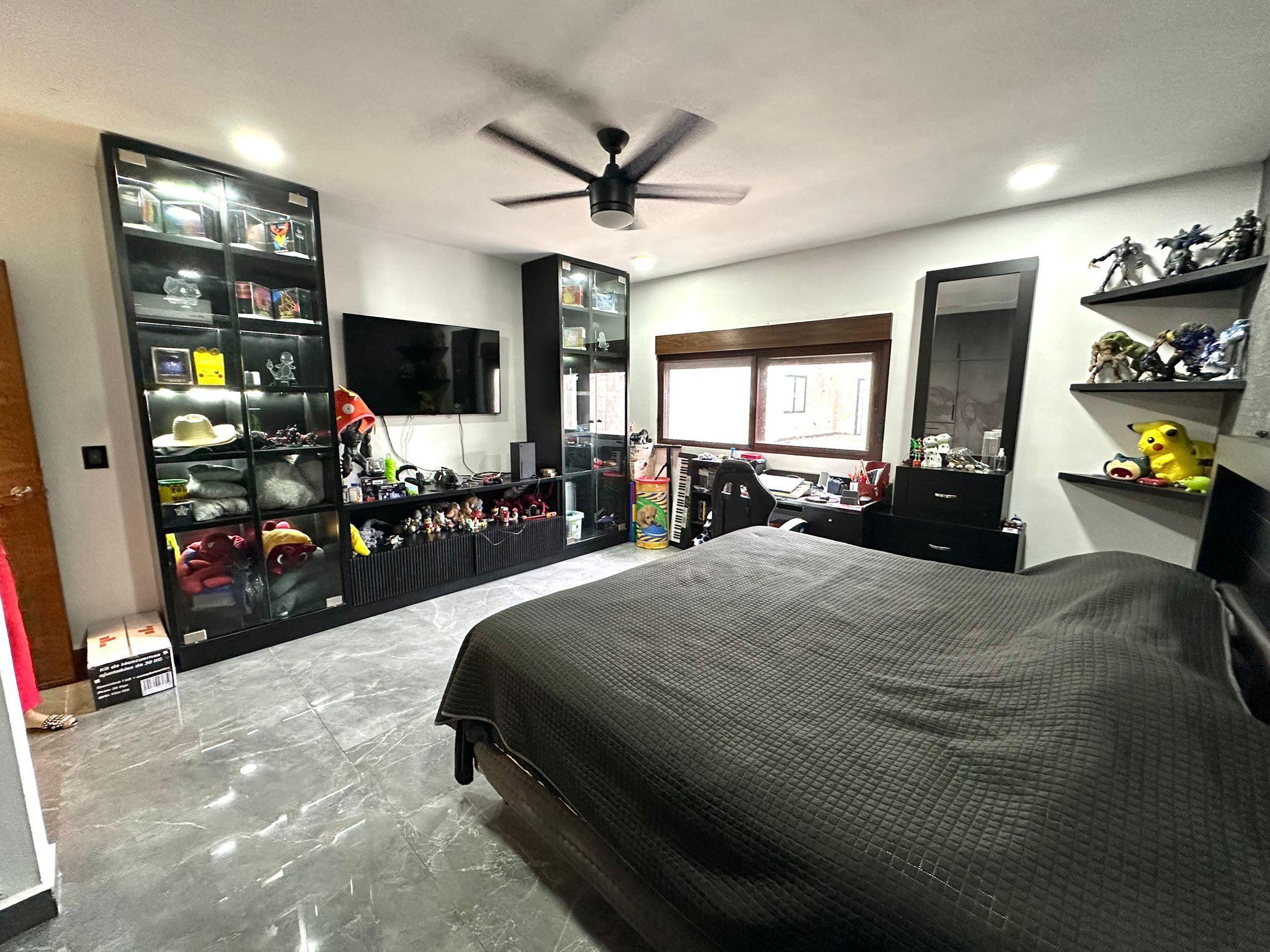 Casa Moderna en Venta en Vía Cumbres Cancún – 5 Recámaras, Alberca Privada y Roof Garden