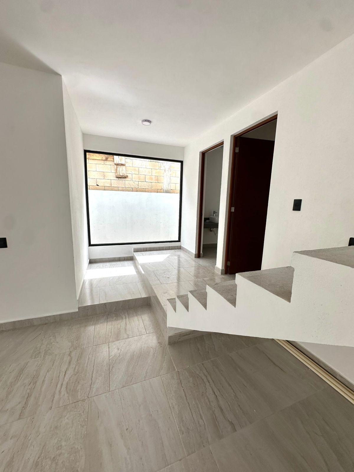 Casa en Venta de Oportunidad en Vía Cumbres Cancún – 4 Recámaras, 2 Niveles