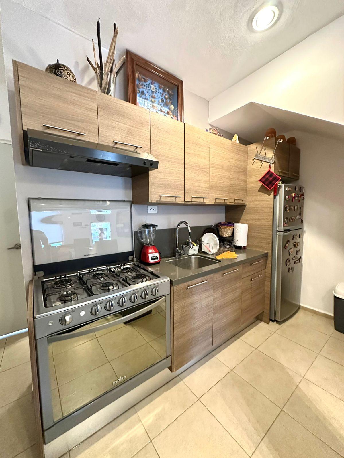 Casa en Venta en Santa Fe II Residencial Madrid Cancún – 2 Recámaras, 2 Niveles