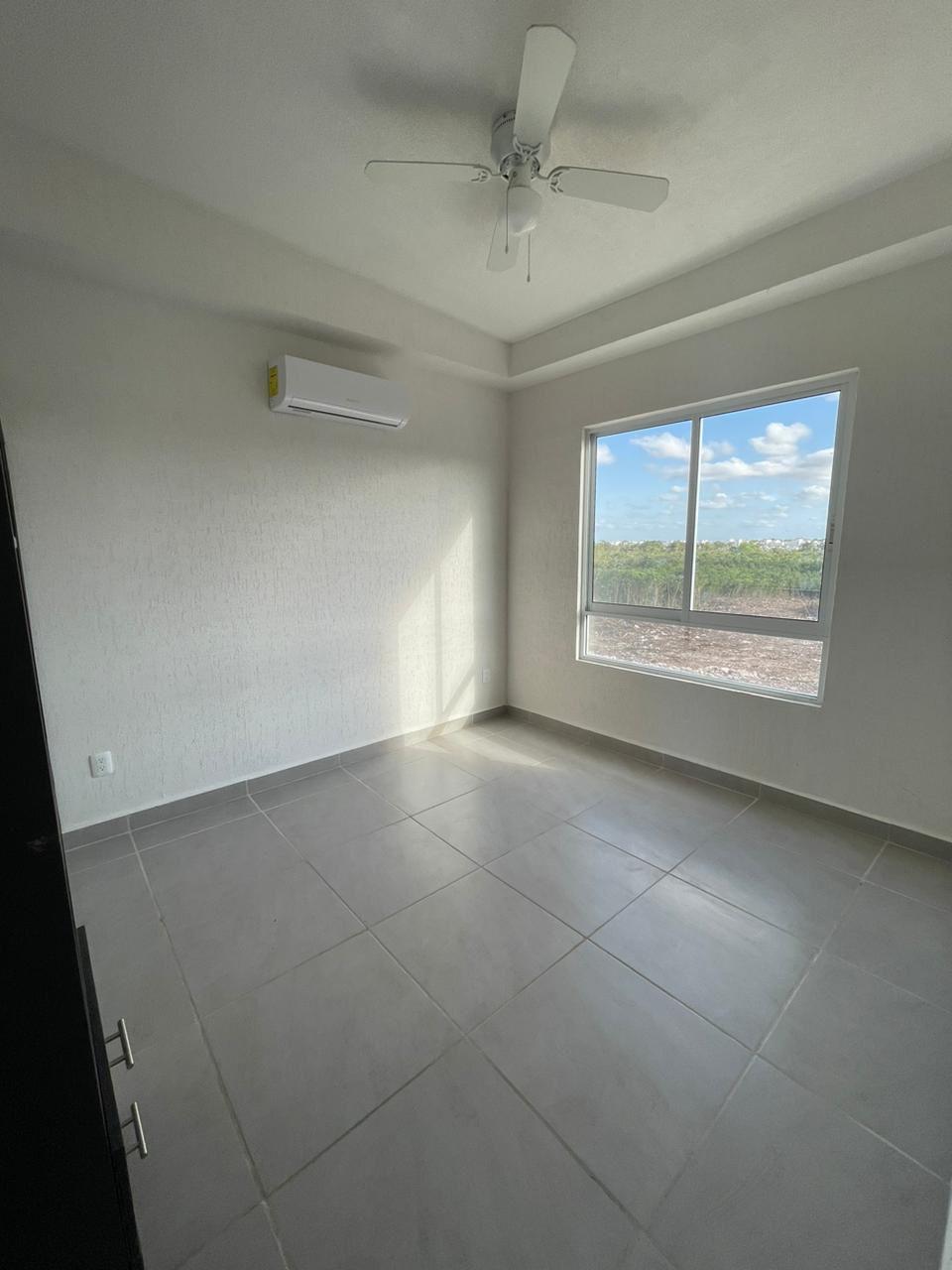 Departamento en Venta en Fraccionamiento Izamal Sur Cancún | 3 Recámaras y Alberca