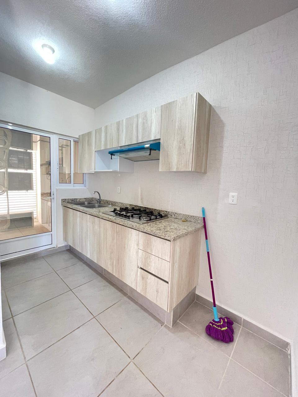 Departamento en Venta en Fraccionamiento Izamal Sur Cancún | 3 Recámaras y Alberca