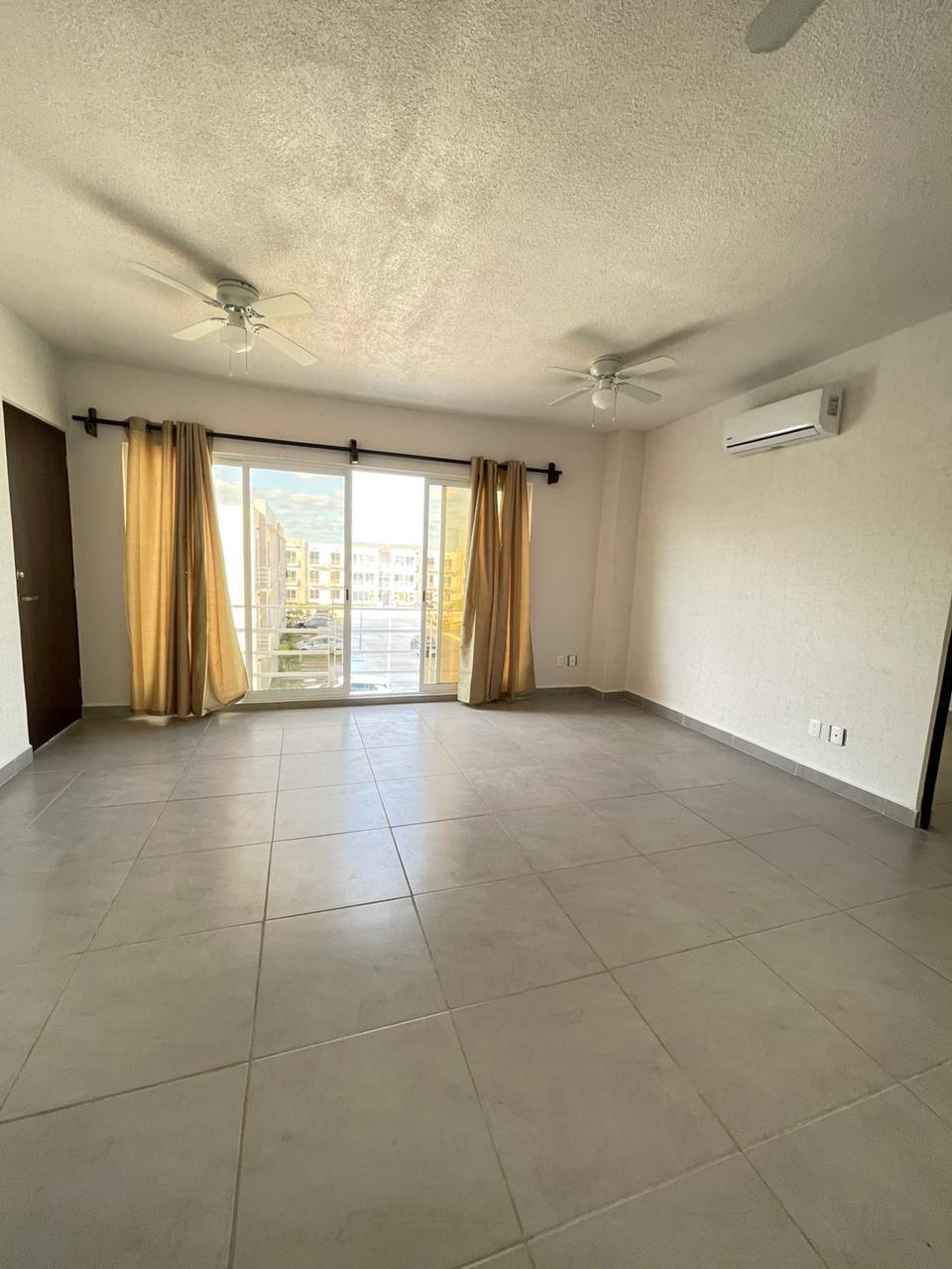 Departamento en Venta en Fraccionamiento Izamal Sur Cancún | 3 Recámaras y Alberca