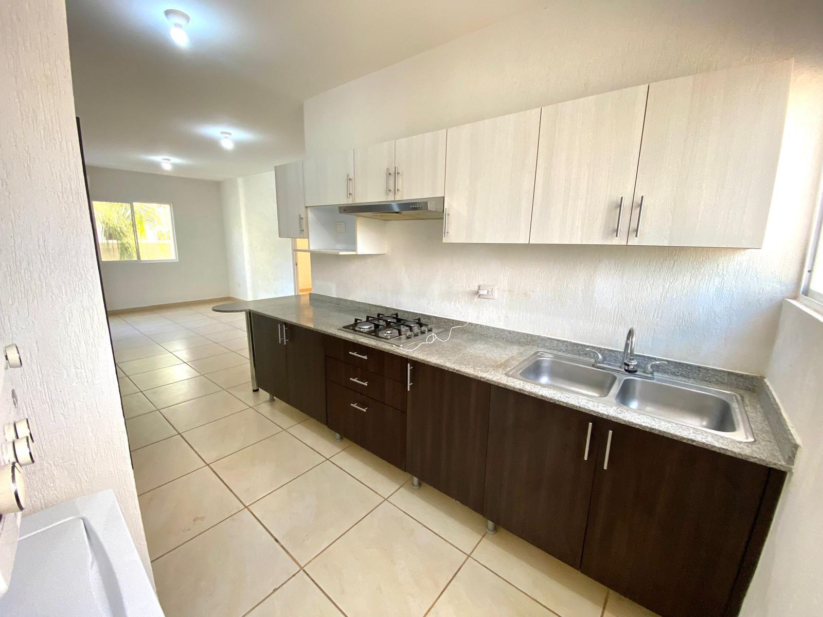 Vendo Lindo Departamento en Jardines 4 – 2 Recámaras Frente a la Alberca, Planta Alta