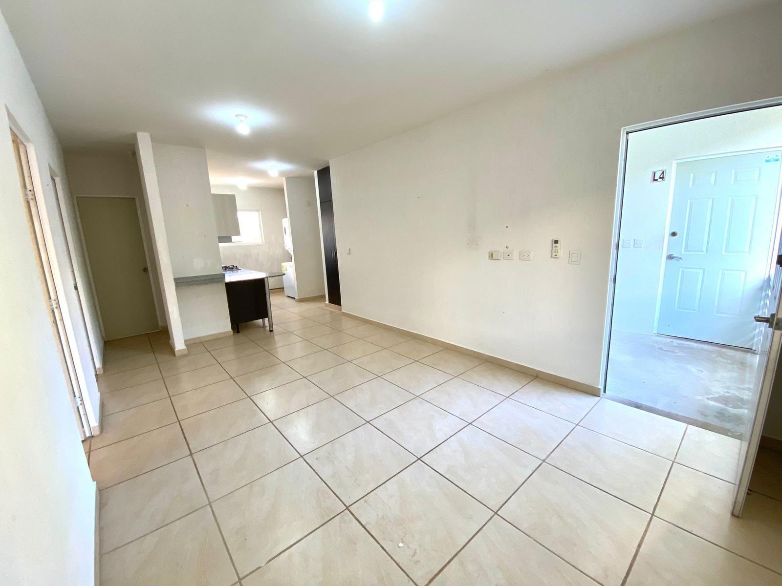 Vendo Lindo Departamento en Jardines 4 – 2 Recámaras Frente a la Alberca, Planta Alta