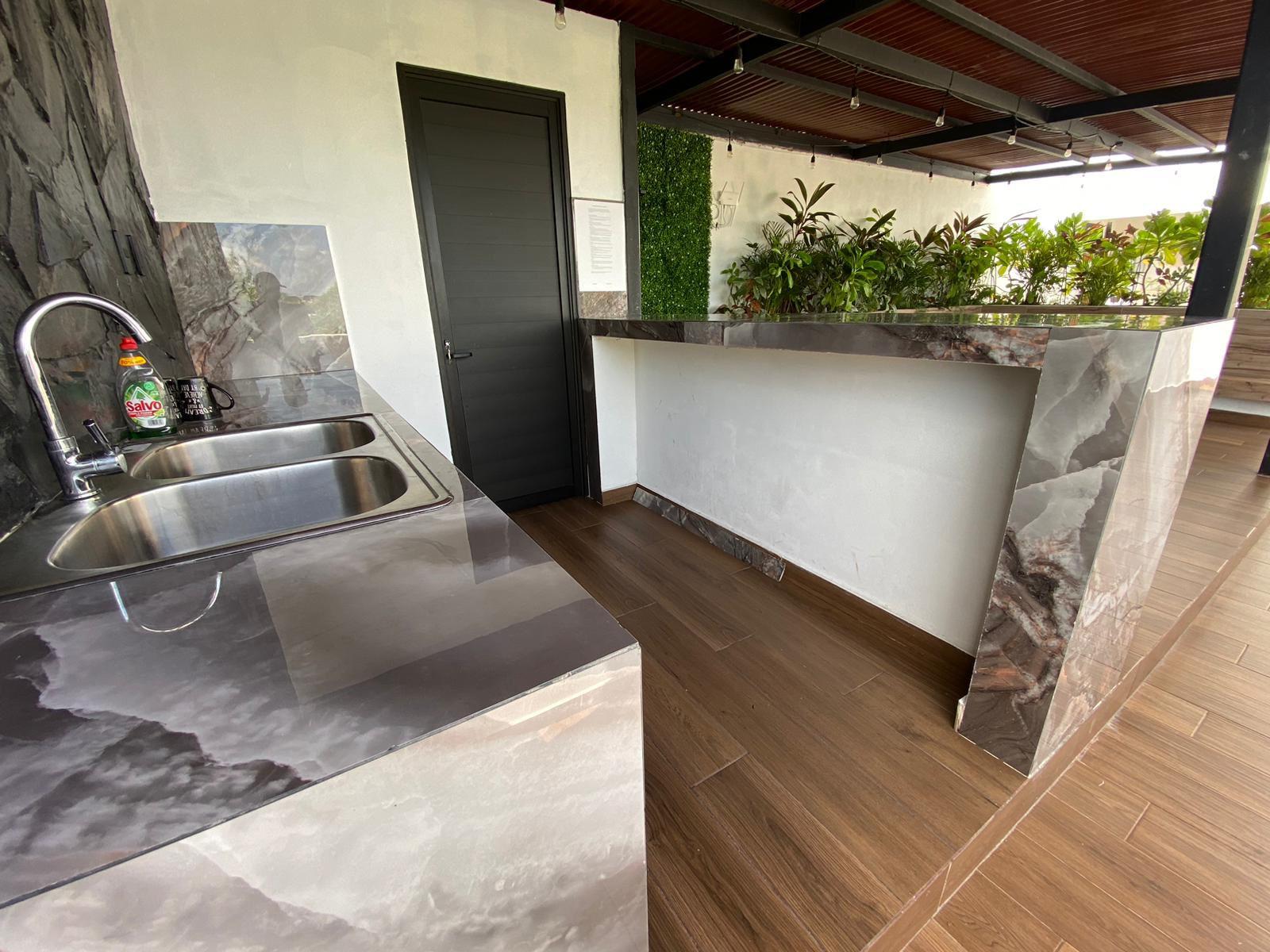 Estudio Amueblado en Renta en Donceles, Cancún – Terraza Privada y Alberca