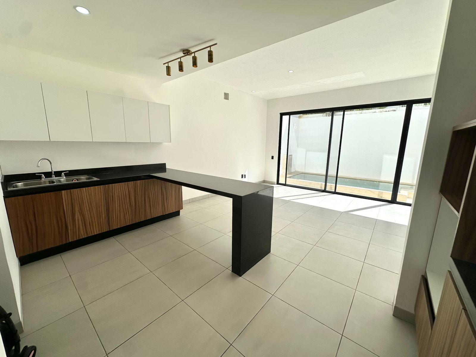 Vendo hermosa casa moderna de 2 niveles