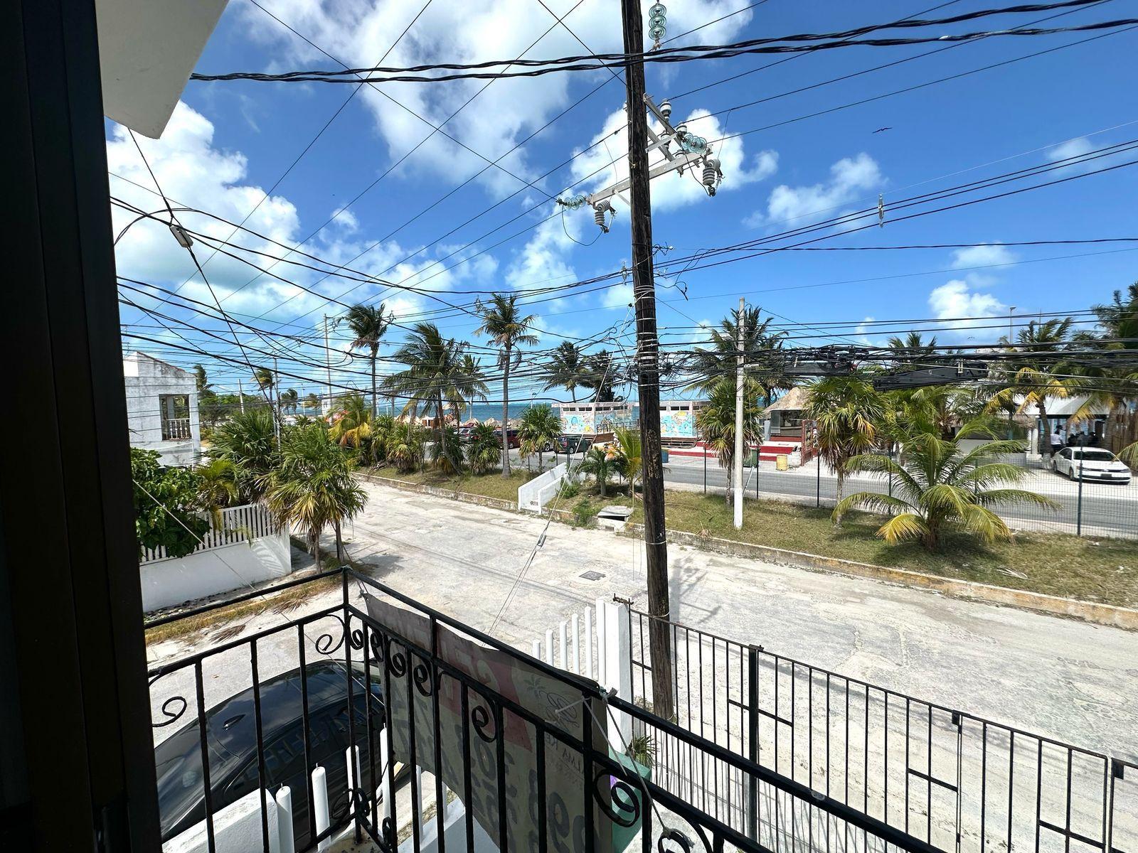 Casa con Vista al Mar en Puerto Juárez, Villas Playa Blanca — Ideal para Hotel u Hostal