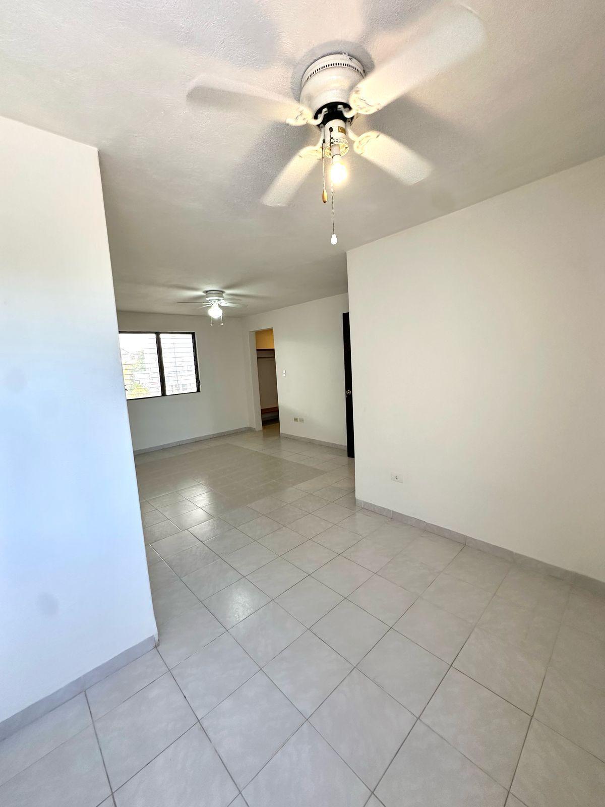 Casa con Vista al Mar en Puerto Juárez, Villas Playa Blanca — Ideal para Hotel u Hostal