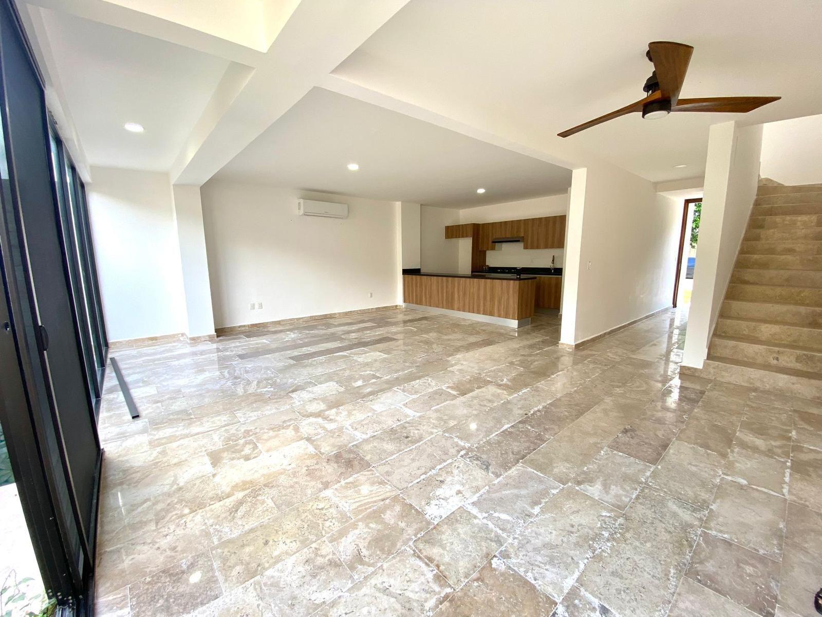 Casa en Renta en Residencial Aqua Cancún con Alberca Privada y 3 Recámaras