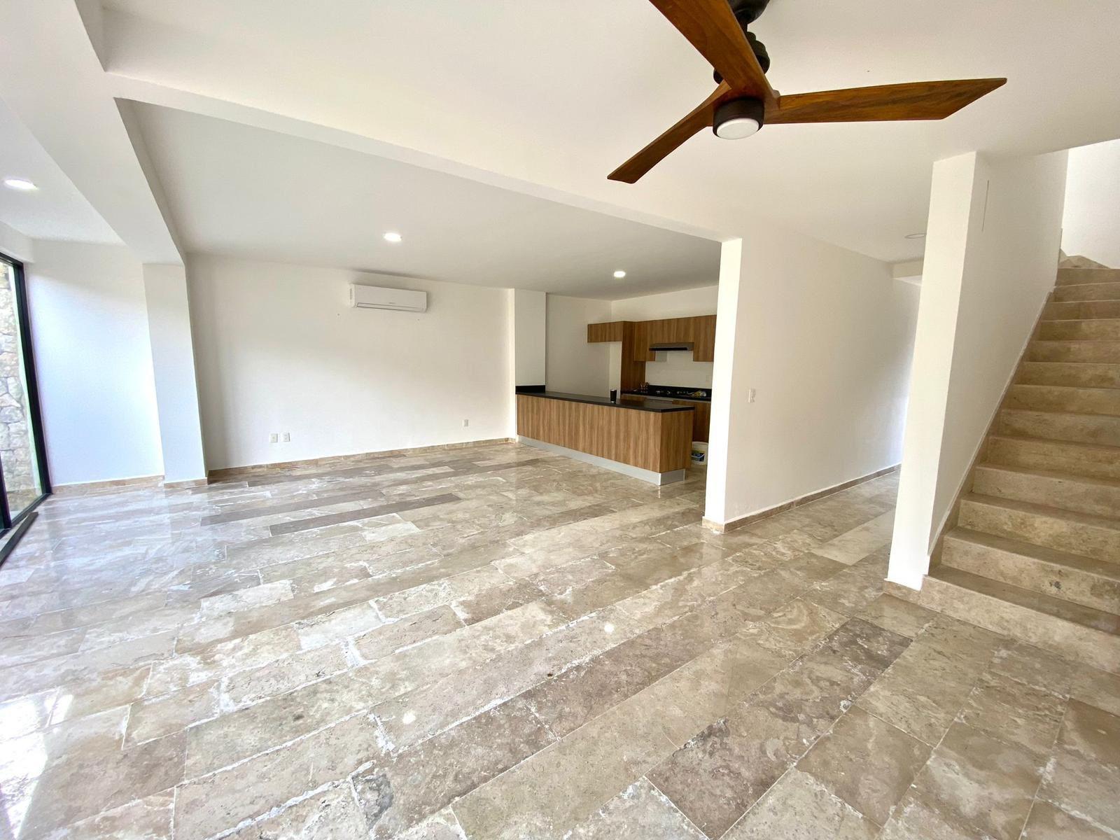 Casa en Renta en Residencial Aqua Cancún con Alberca Privada y 3 Recámaras