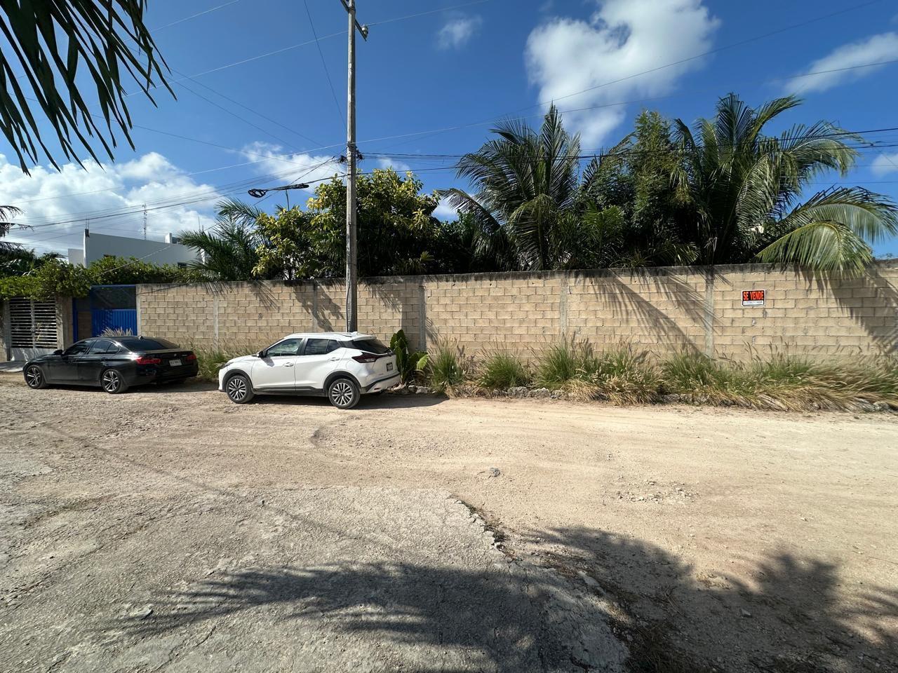 Corner Lot for Sale – 284.5 m² in Gated Community on Av. Huaycán, Cancún