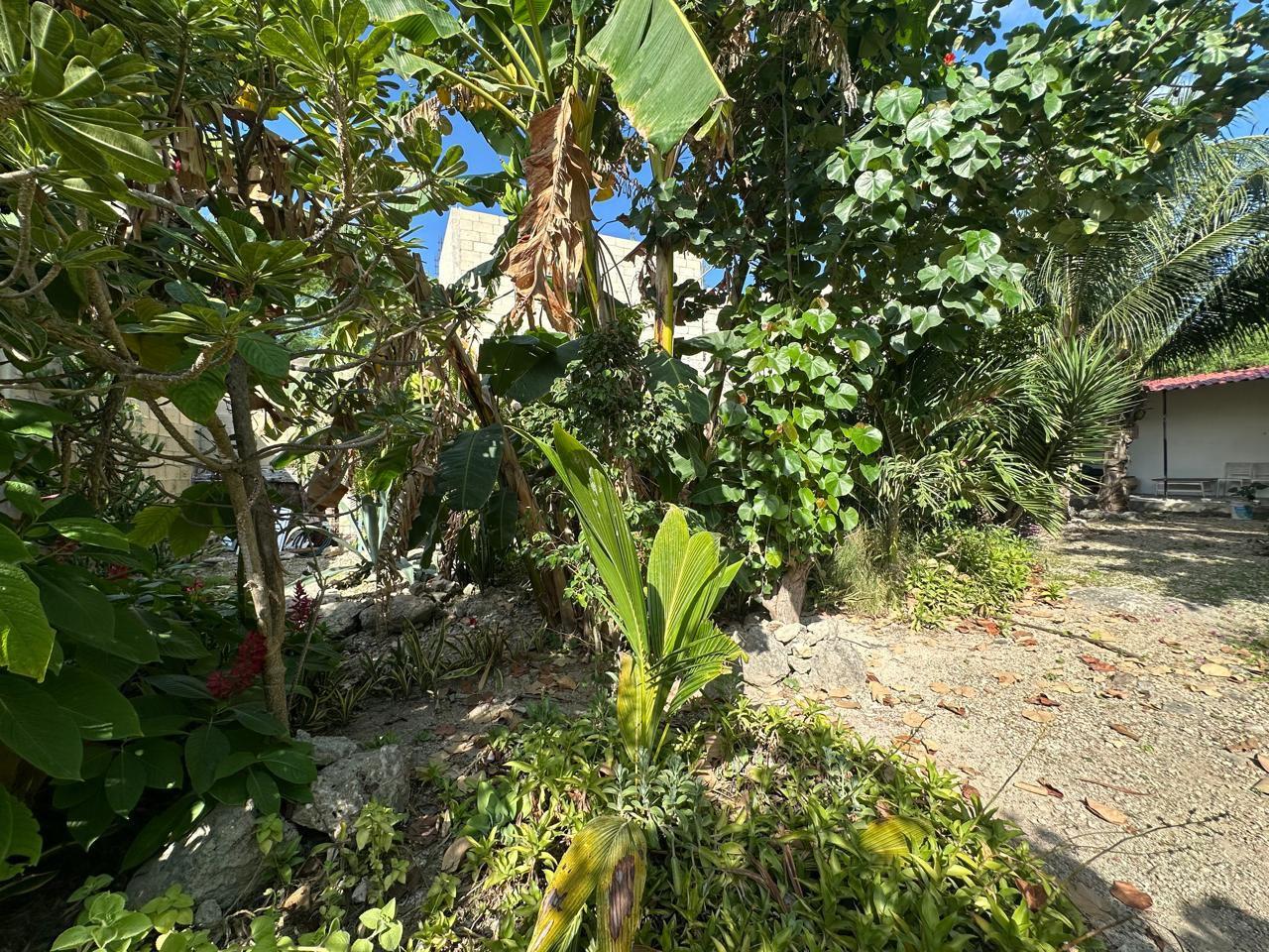 Corner Lot for Sale – 284.5 m² in Gated Community on Av. Huaycán, Cancún